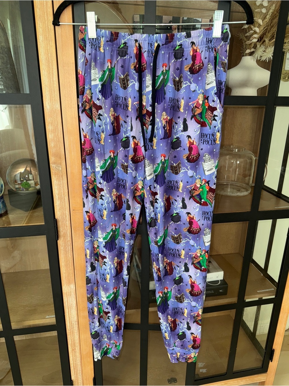 Hocus Pocus bamboo pajamas pants adult halloween bundle of joy company - Picture 4 of 6